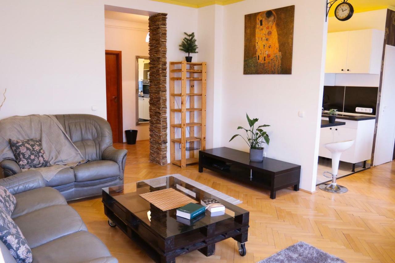 Palace Apartman - Minaret, אגר מראה חיצוני תמונה